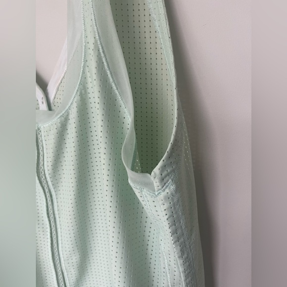 lululemon athletica - Var-City Tank - Sea Mist - 6 - Picture 7 of 9